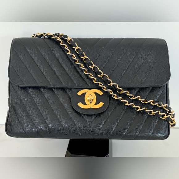 CHANEL CHEVRON CAVIAR HALF FLAP XL black circa 1990’s - Picture 10 of 12